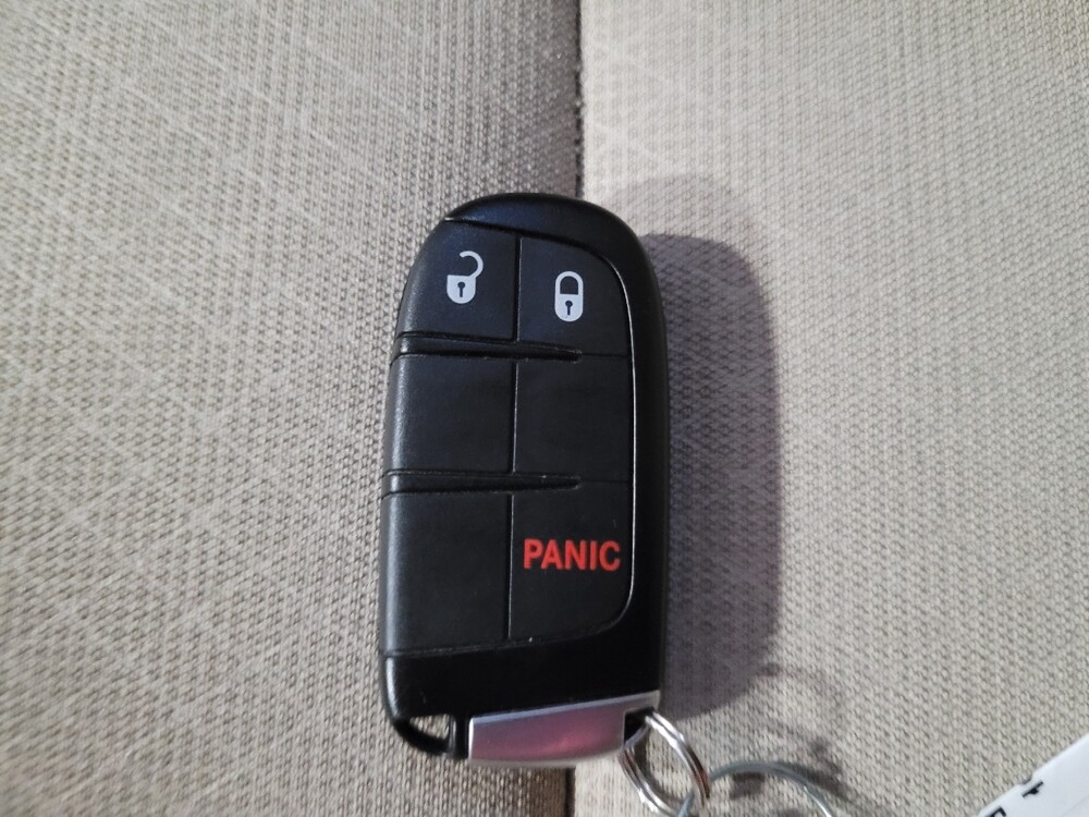 2020 Jeep Grand Cherokee in Woodbridge, VA 22191 - 18096527 32