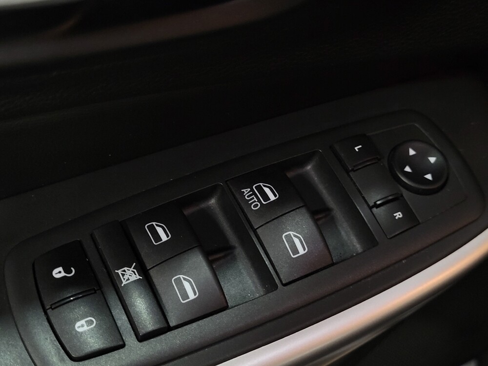 2020 Jeep Cherokee in Richmond, VA 23235 - 18096536 27