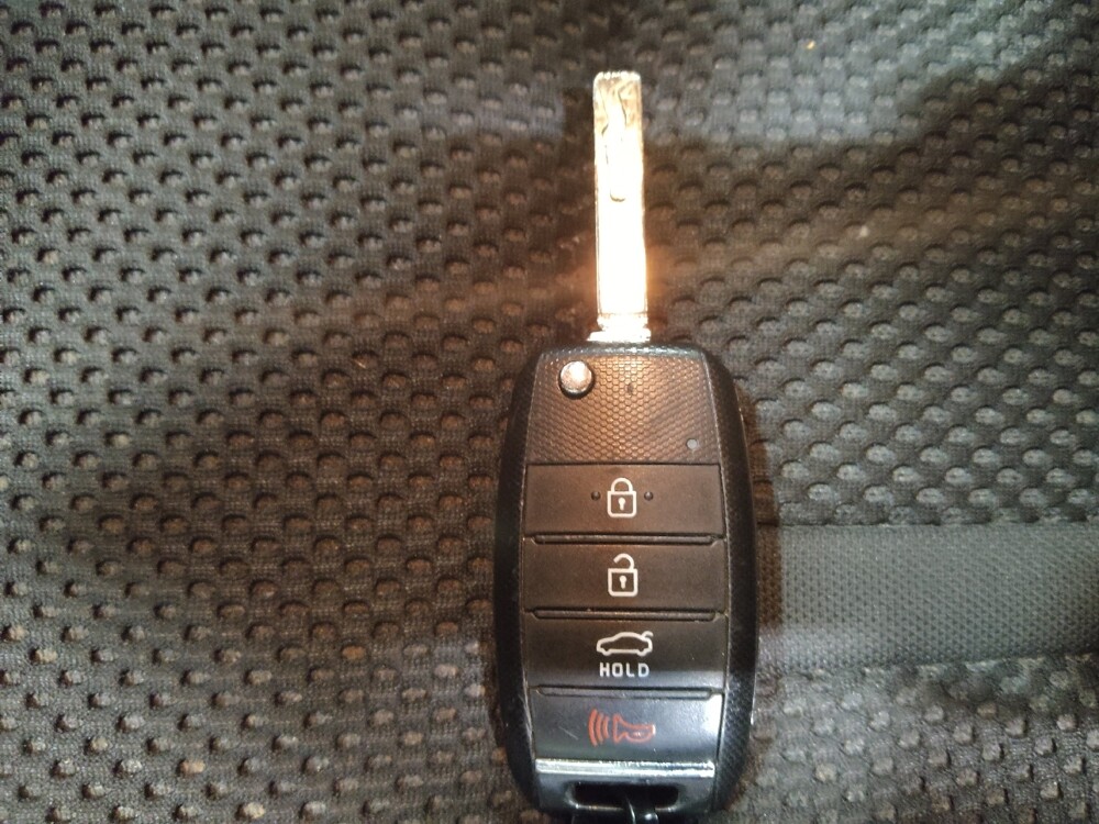 2020 Kia Optima in Newport News, VA 23601 - 18096537 32