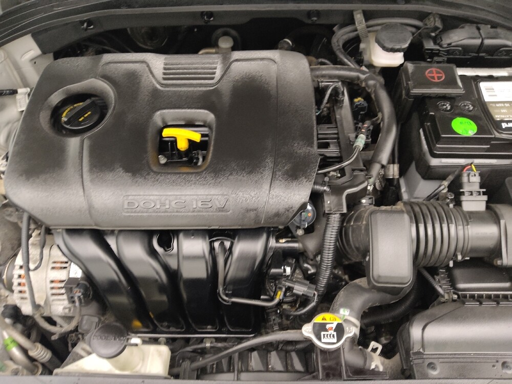 2020 Hyundai Elantra in Gladstone, MO 64118 - 18096546 30