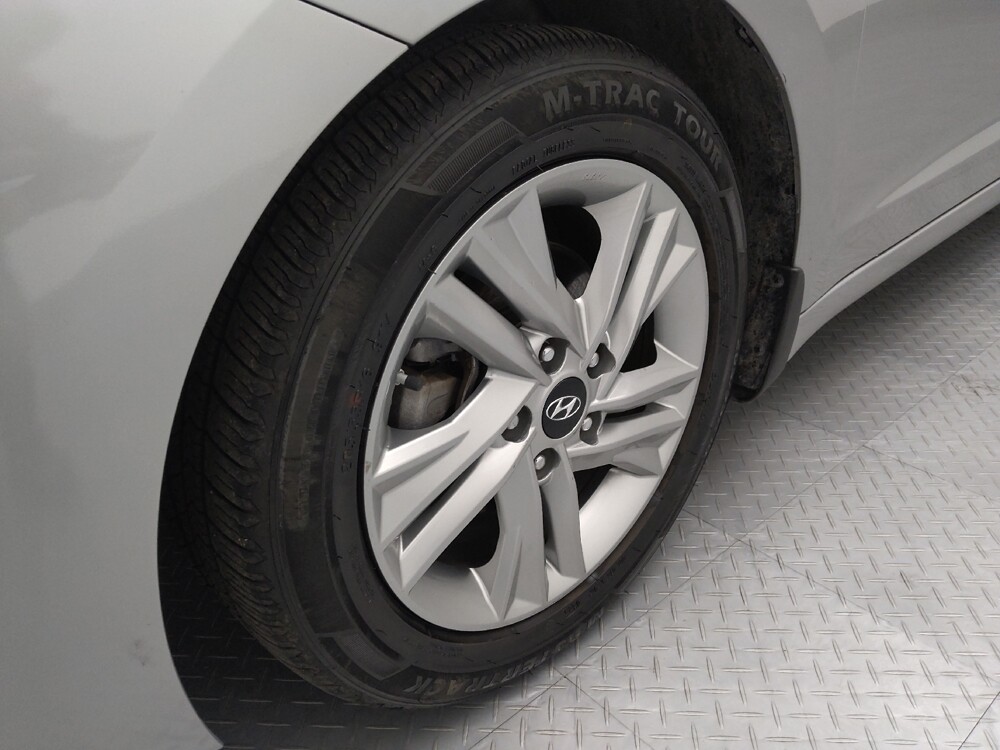 2020 Hyundai Elantra in Gladstone, MO 64118 - 18096546 31