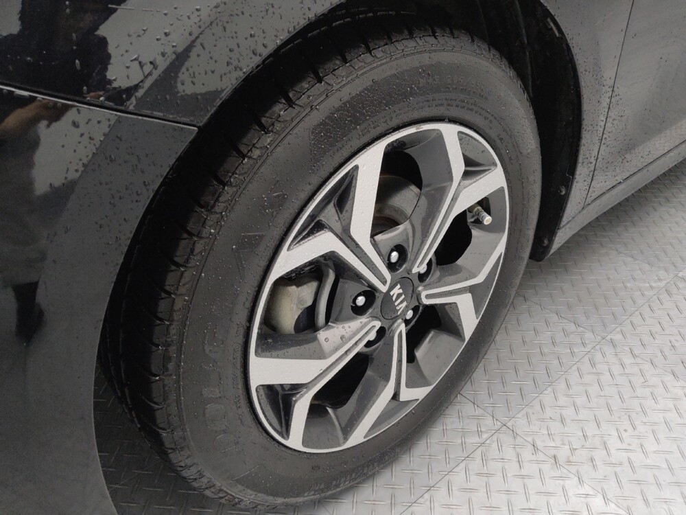 2019 Kia Forte in Topeka, KS 66611 - 18096549 31