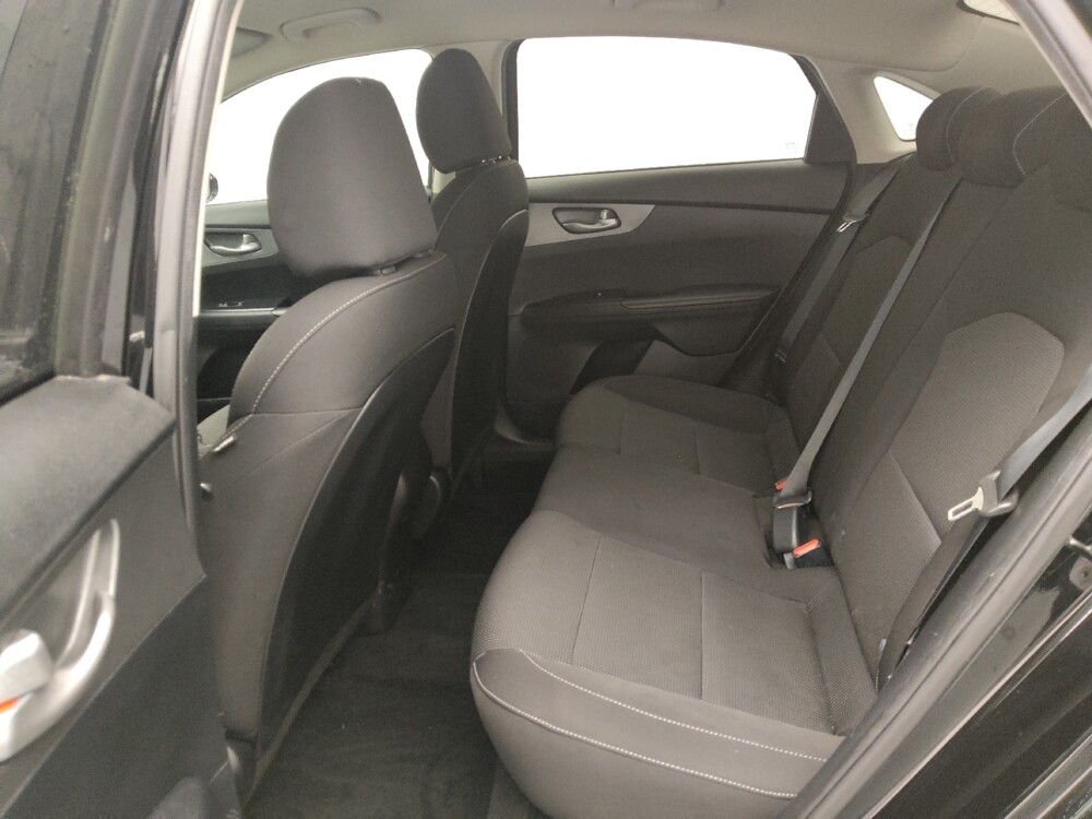 2019 Kia Forte in Topeka, KS 66611 - 18096549 18