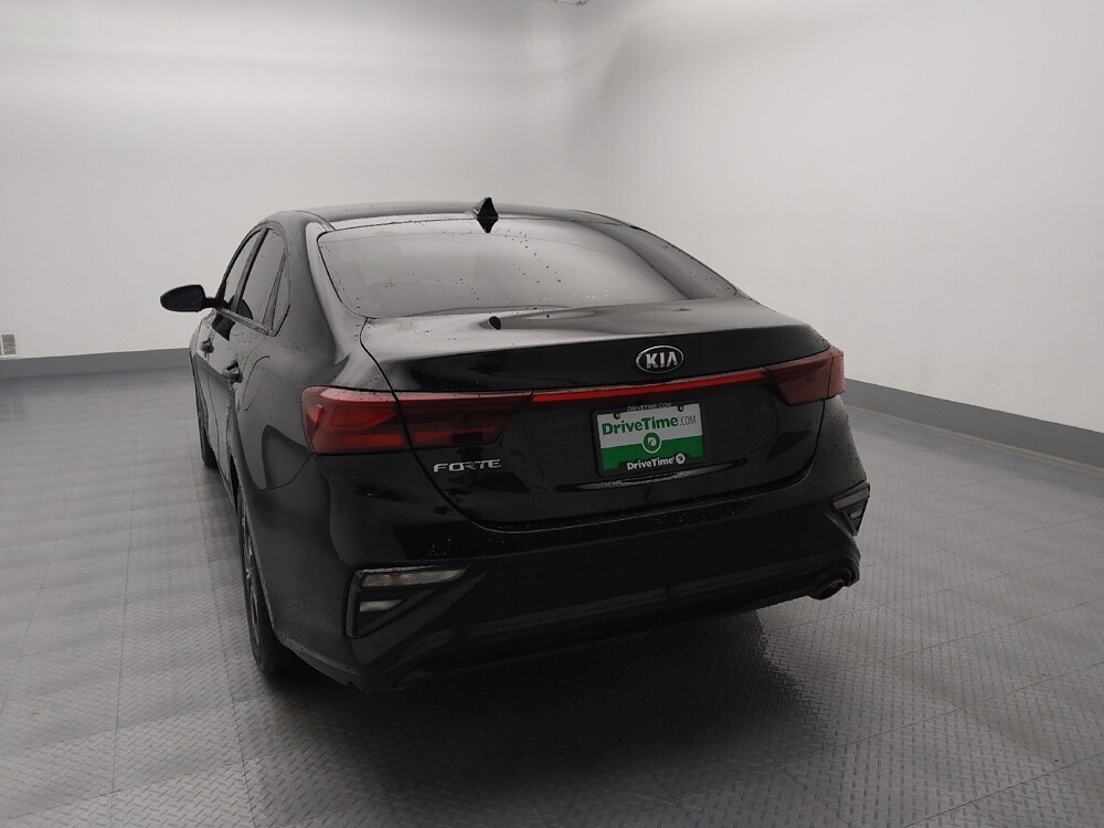 2019 Kia Forte in Topeka, KS 66611 - 18096549 6