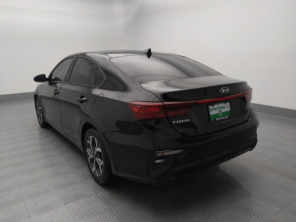 2019 Kia Forte in Topeka, KS 66611 - 18096549 5