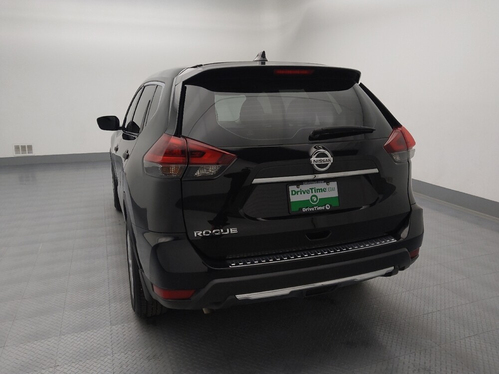 2019 Nissan Rogue in Wichita, KS 67207 - 18096550 6
