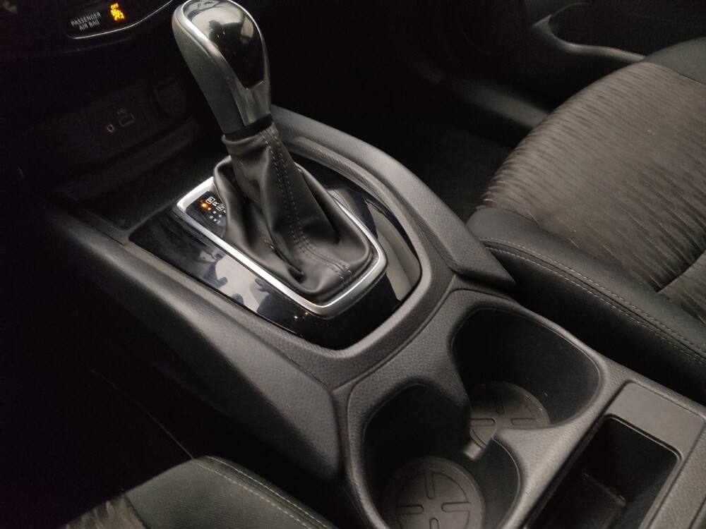 2019 Nissan Rogue in Wichita, KS 67207 - 18096550 26