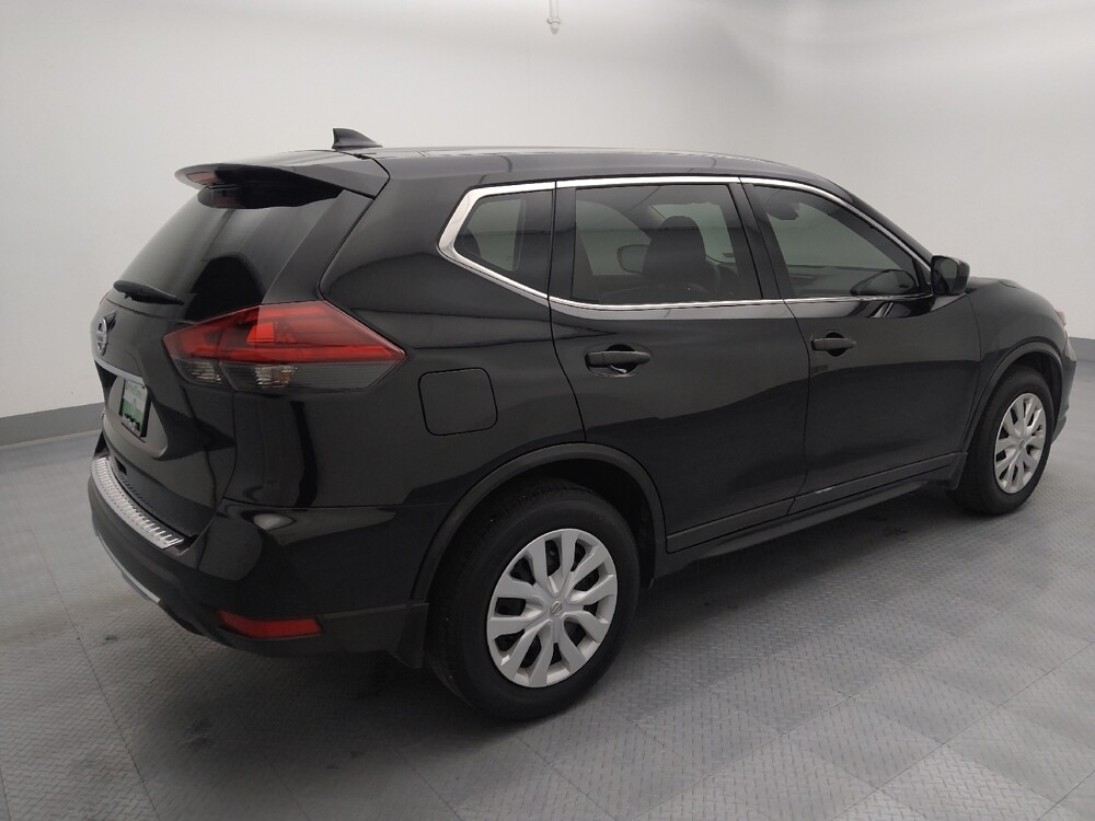 2019 Nissan Rogue in Wichita, KS 67207 - 18096550 10