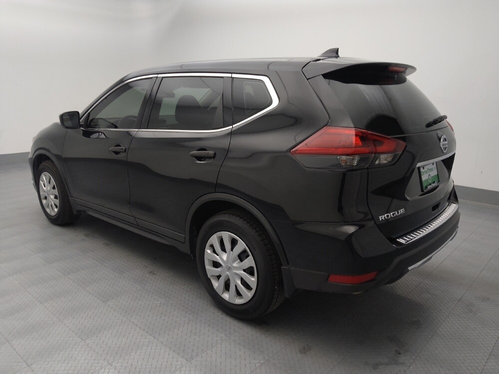 2019 Nissan Rogue in Wichita, KS 67207 - 18096550 3