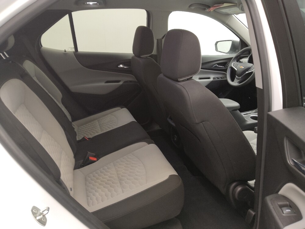 2022 Chevrolet Equinox in Topeka, KS 66611 - 18096552 19