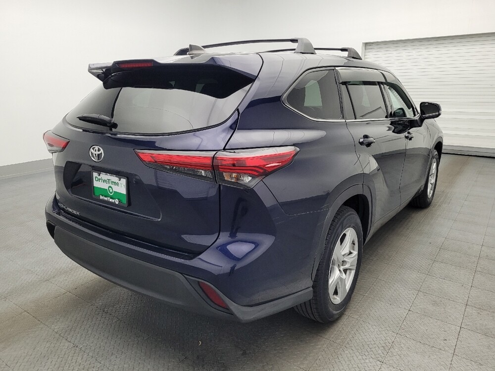 2022 Toyota Highlander in Ocala, FL 34471 - 18096556 9