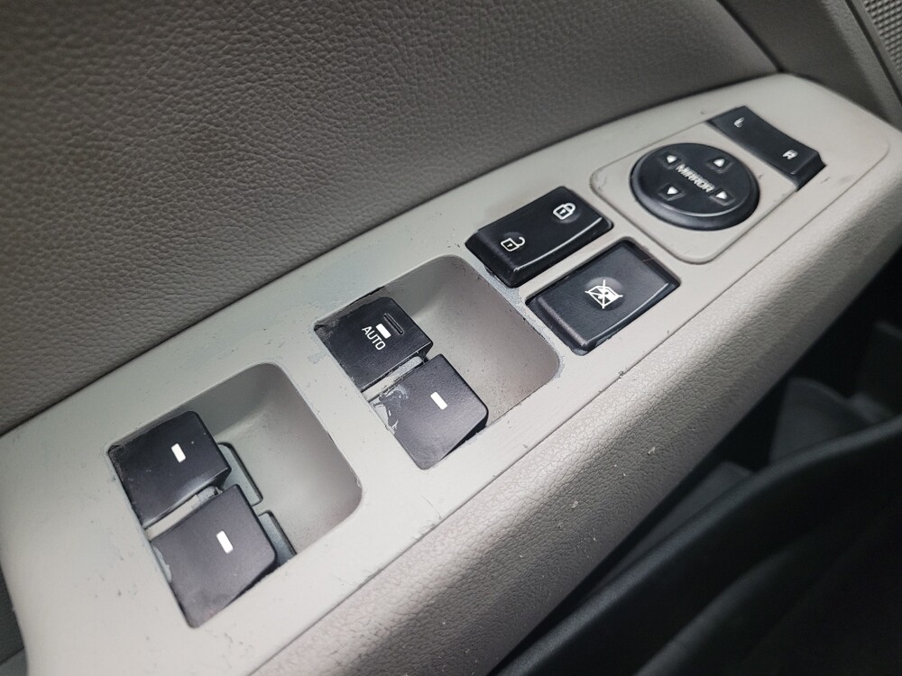 2017 Hyundai Elantra in St. Louis, MO 63136 - 18096562 27