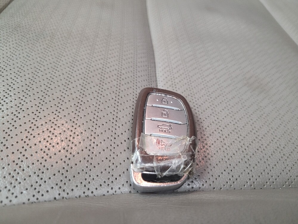 2017 Hyundai Elantra in St. Louis, MO 63136 - 18096562 32