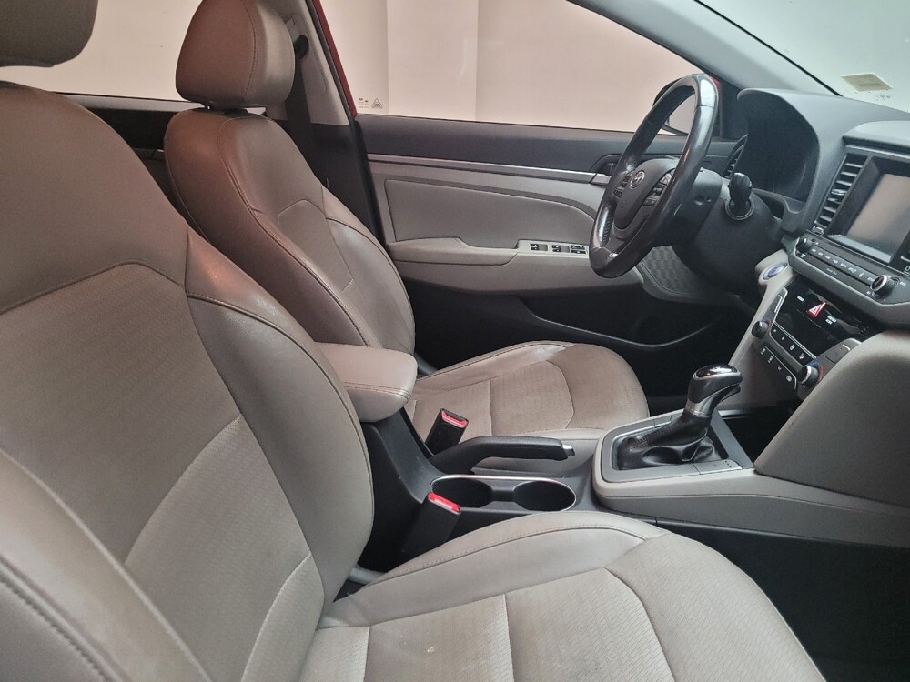 2017 Hyundai Elantra in St. Louis, MO 63136 - 18096562 21