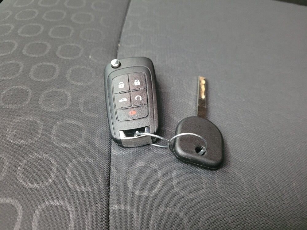 2020 Chevrolet Trax in Taylor, MI 48180 - 18096566 32