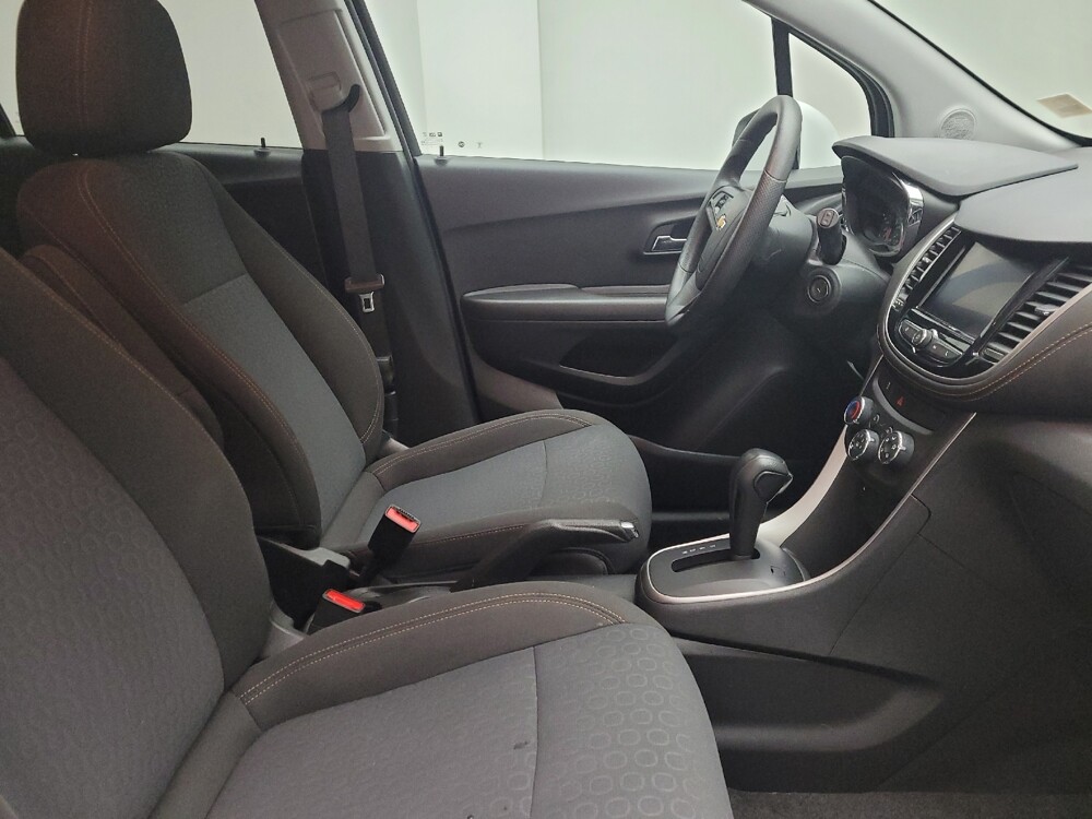 2020 Chevrolet Trax in Taylor, MI 48180 - 18096566 21