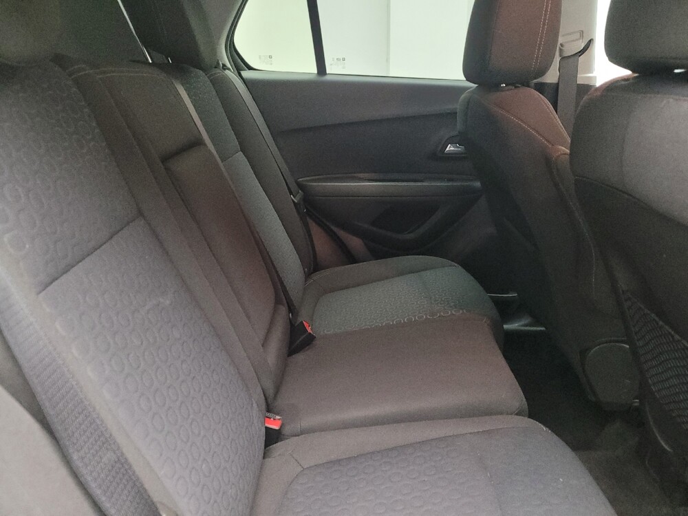 2020 Chevrolet Trax in Taylor, MI 48180 - 18096566 19