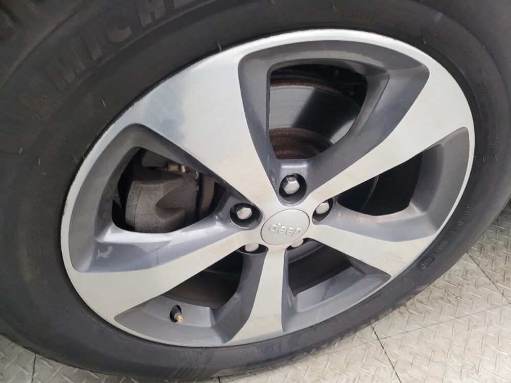 2019 Jeep Cherokee in Eastpointe, MI 48021 - 18096567 31