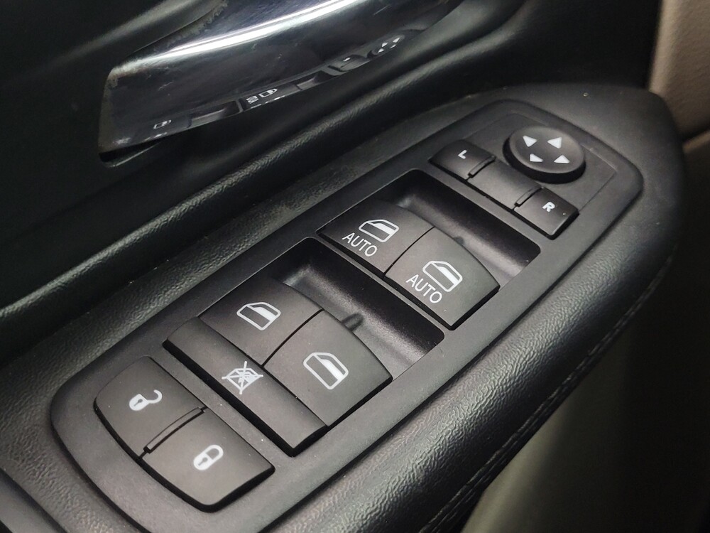 2020 Dodge Grand Caravan in Highland, IN 46322 - 18096577 27