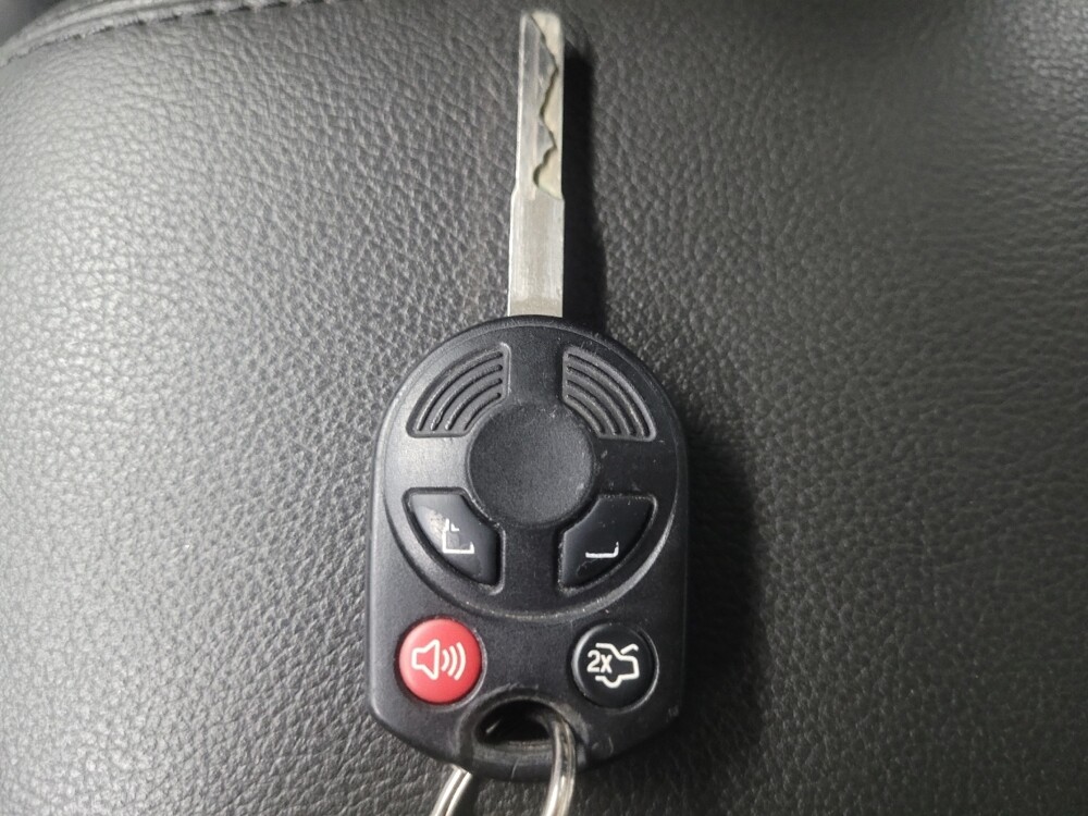 2016 Ford C-MAX in Indianapolis, IN 46219 - 18096578 32