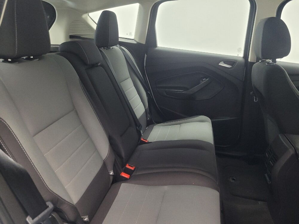 2016 Ford C-MAX in Indianapolis, IN 46219 - 18096578 19