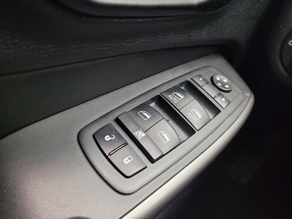 2021 Jeep Cherokee in Taylor, MI 48180 - 18096582 27