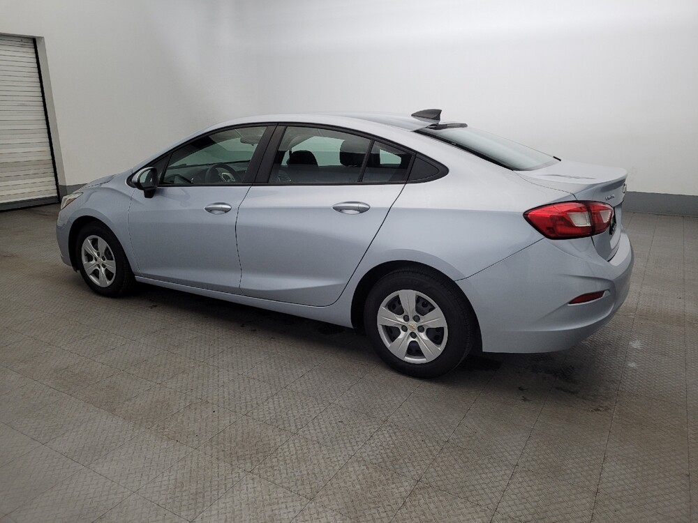 2018 Chevrolet Cruze in Richmond, VA 23235 - 18096586 3