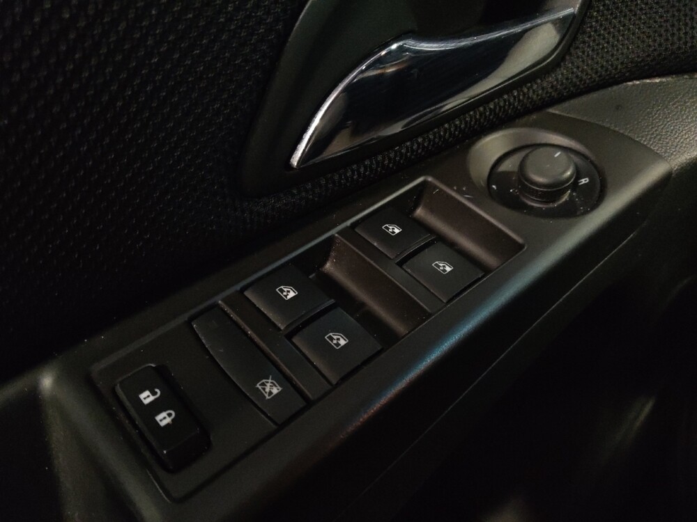 2015 Chevrolet Cruze in Jacksonville, FL 32210 - 18096592 27