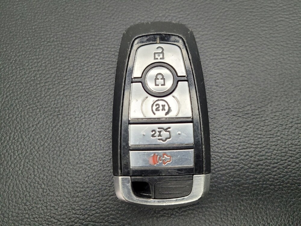 2018 Ford Mustang in Las Vegas, NV 89102 - 18096593 32