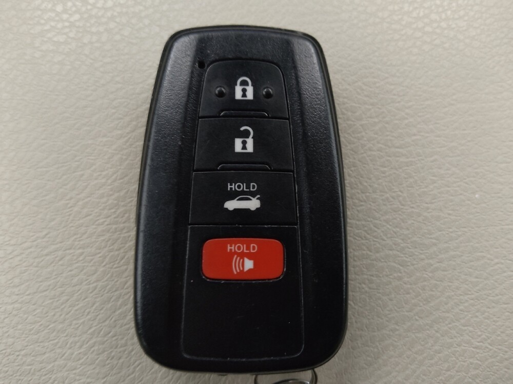 2022 Toyota Camry in Denver, CO 80012 - 18096594 32