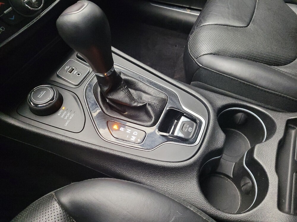 2019 Jeep Cherokee in Taylor, MI 48180 - 18096602 26