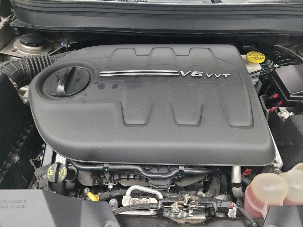 2019 Jeep Cherokee in Taylor, MI 48180 - 18096602 30