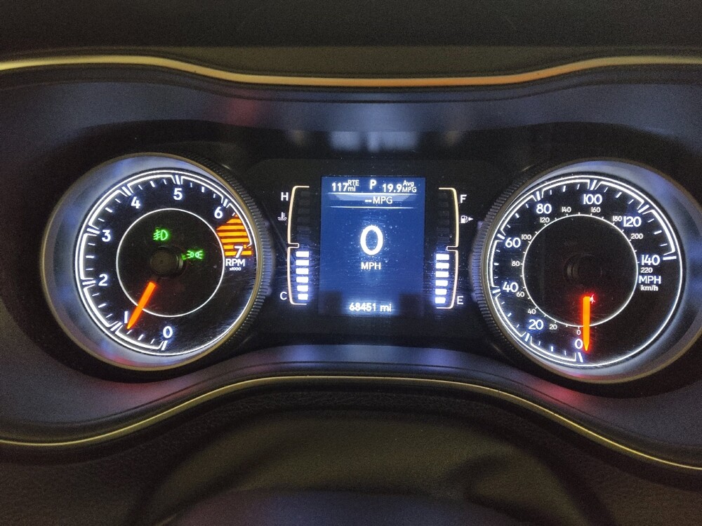 2019 Jeep Cherokee in Greensboro, NC 27407 - 18096604 23