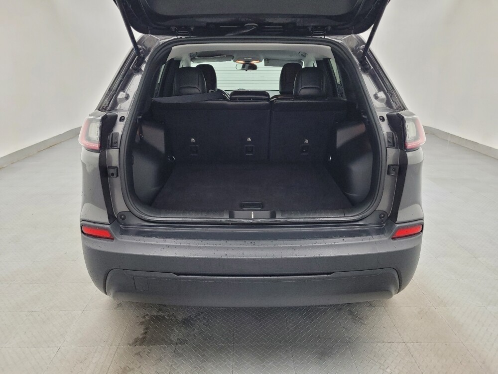 2019 Jeep Cherokee in Greensboro, NC 27407 - 18096604 29