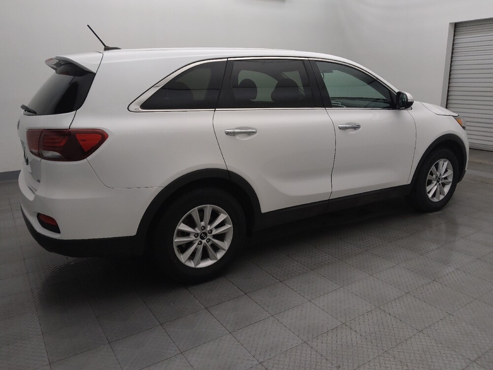 2020 Kia Sorento in Houston, TX 77034 - 18096605 10