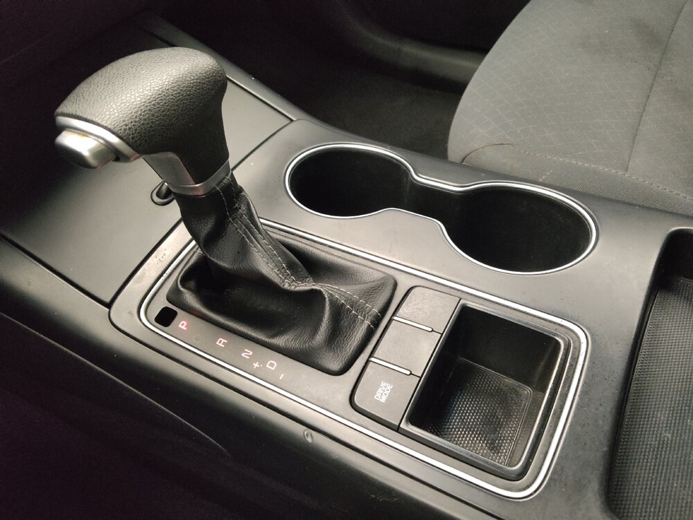 2020 Kia Sorento in Houston, TX 77034 - 18096605 26