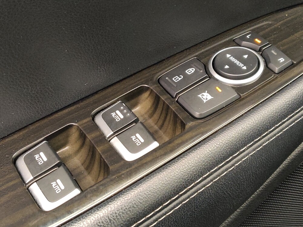 2020 Kia Sorento in Houston, TX 77034 - 18096605 27