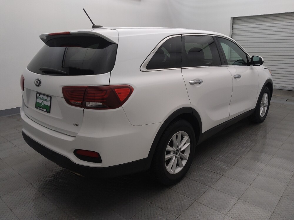 2020 Kia Sorento in Houston, TX 77034 - 18096605 9