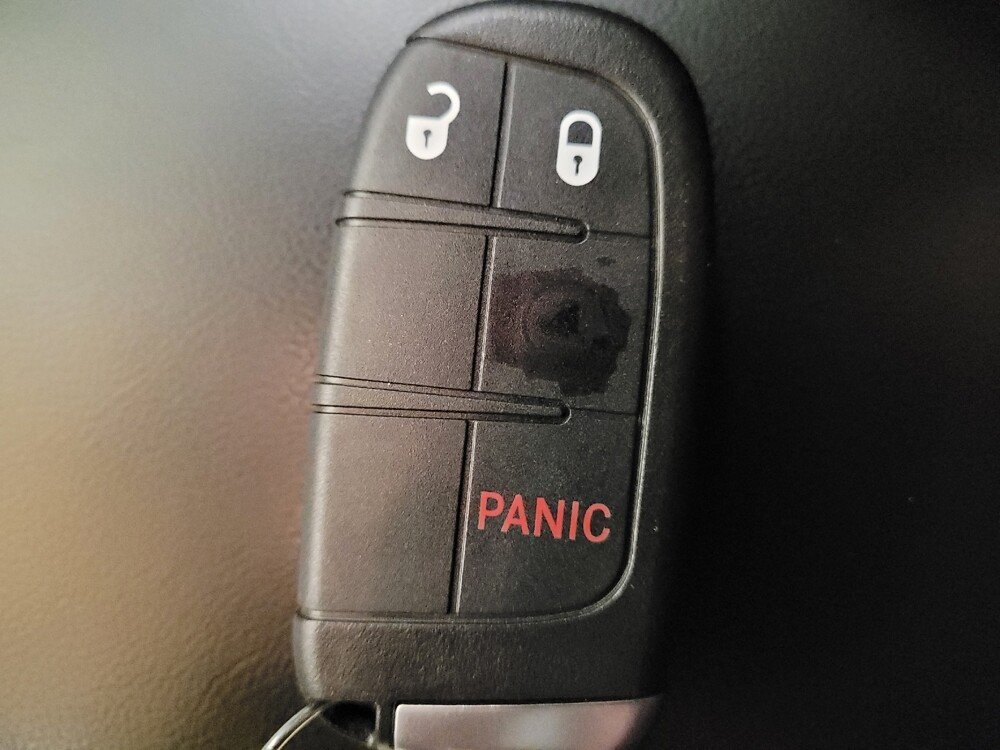 2018 Jeep Grand Cherokee in Montclair, CA 91763 - 18096606 32