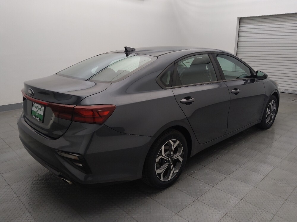 2019 Kia Forte in Houston, TX 77060 - 18096609 9