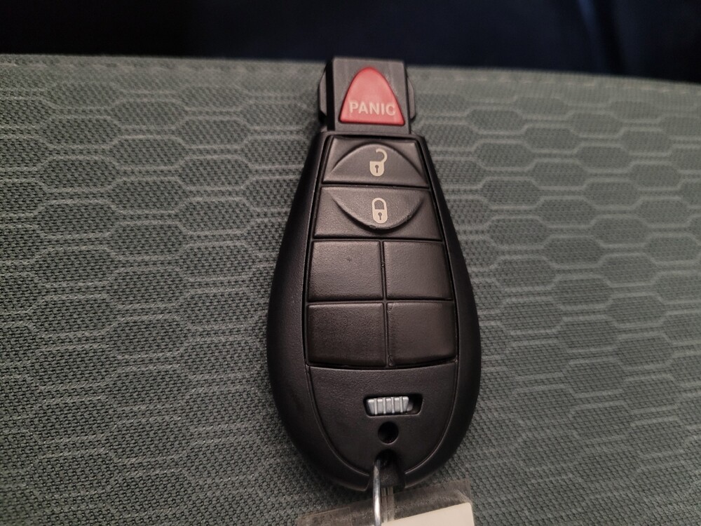 2019 RAM 1500 in Toledo, OH 43617 - 18096613 32