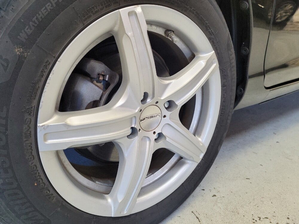 2015 Toyota Prius C in Montclair, CA 91763 - 18096615 31