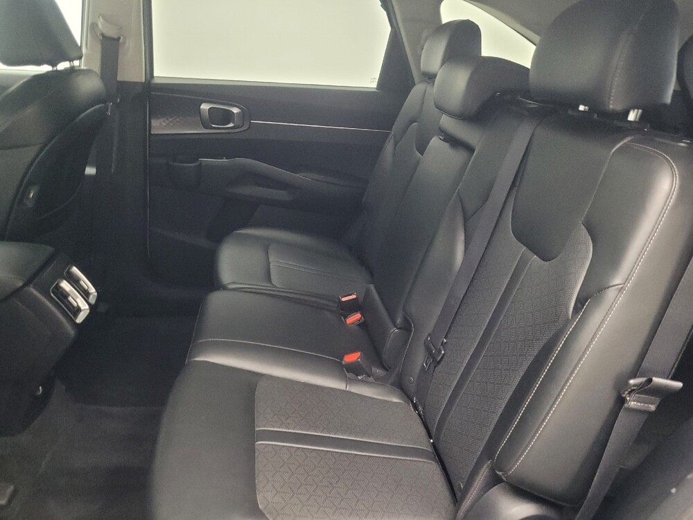 2021 Kia Sorento in Highland, IN 46322 - 18096617 18
