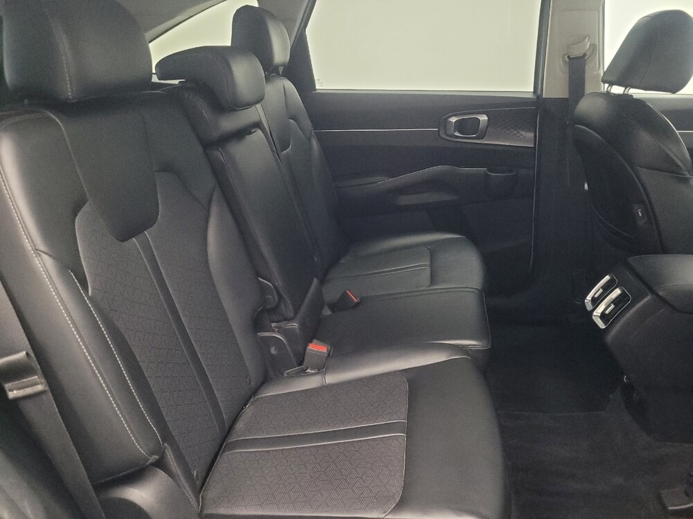 2021 Kia Sorento in Highland, IN 46322 - 18096617 19