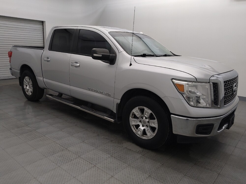 2018 Nissan Titan in Houston, TX 77074 - 18096620 11