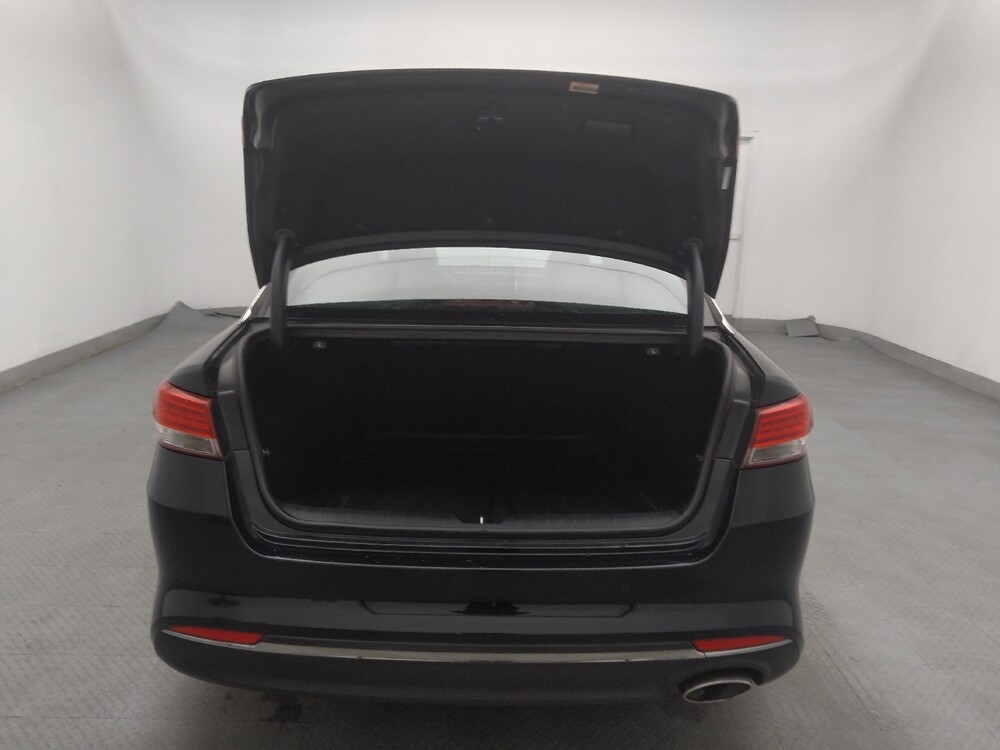 2018 Kia Optima in Columbia, SC 29210 - 18096623 29