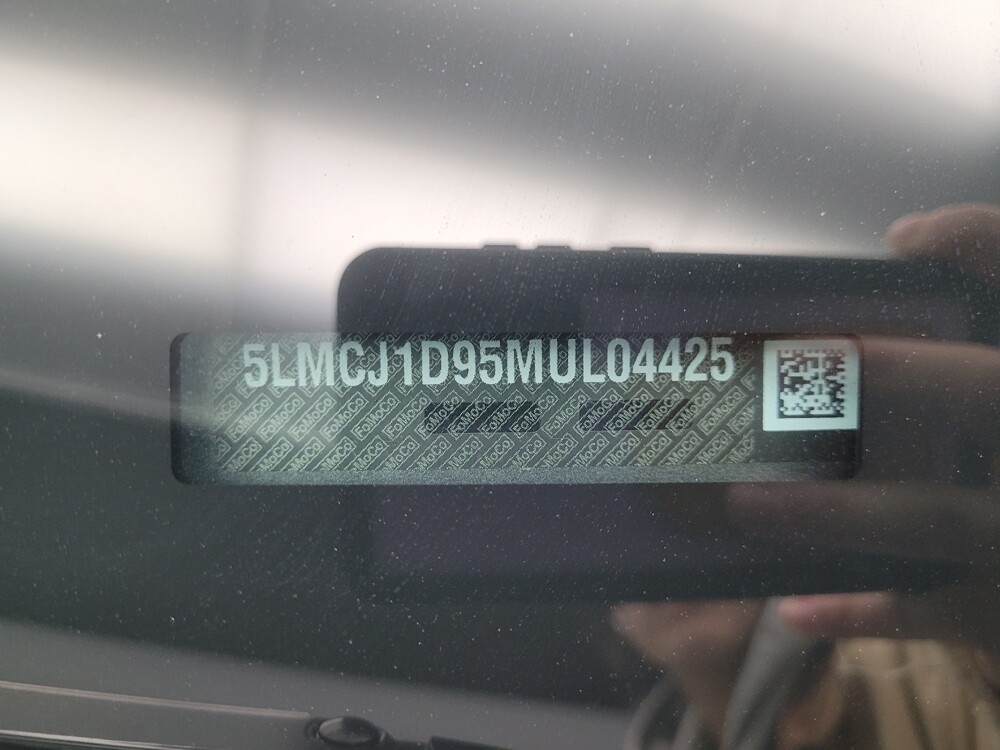 2021 Lincoln Corsair in Highland, IN 46322 - 18096626 33