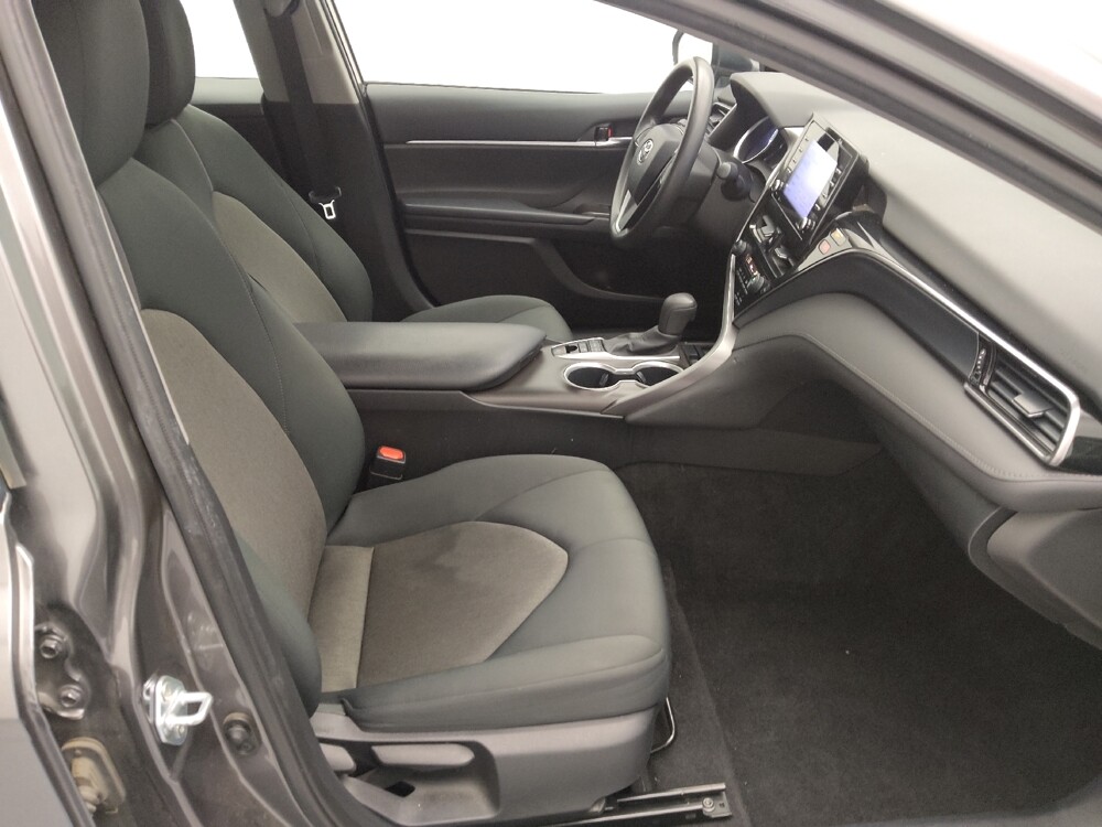 2022 Toyota Camry in Springfield, MO 65807 - 18096632 21