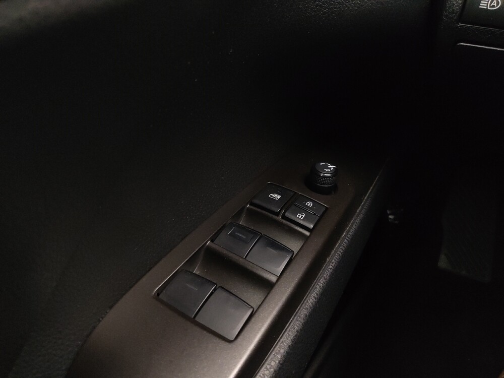 2022 Toyota Camry in Springfield, MO 65807 - 18096632 27