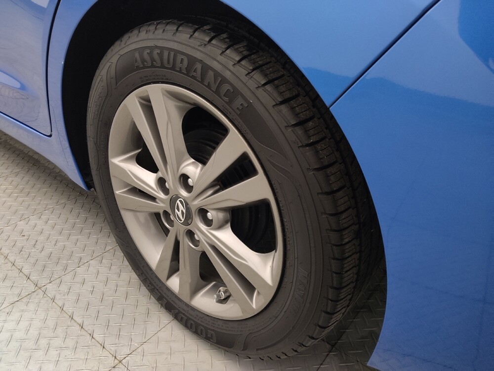 2017 Hyundai Elantra in Houston, TX 77060 - 18096636 31